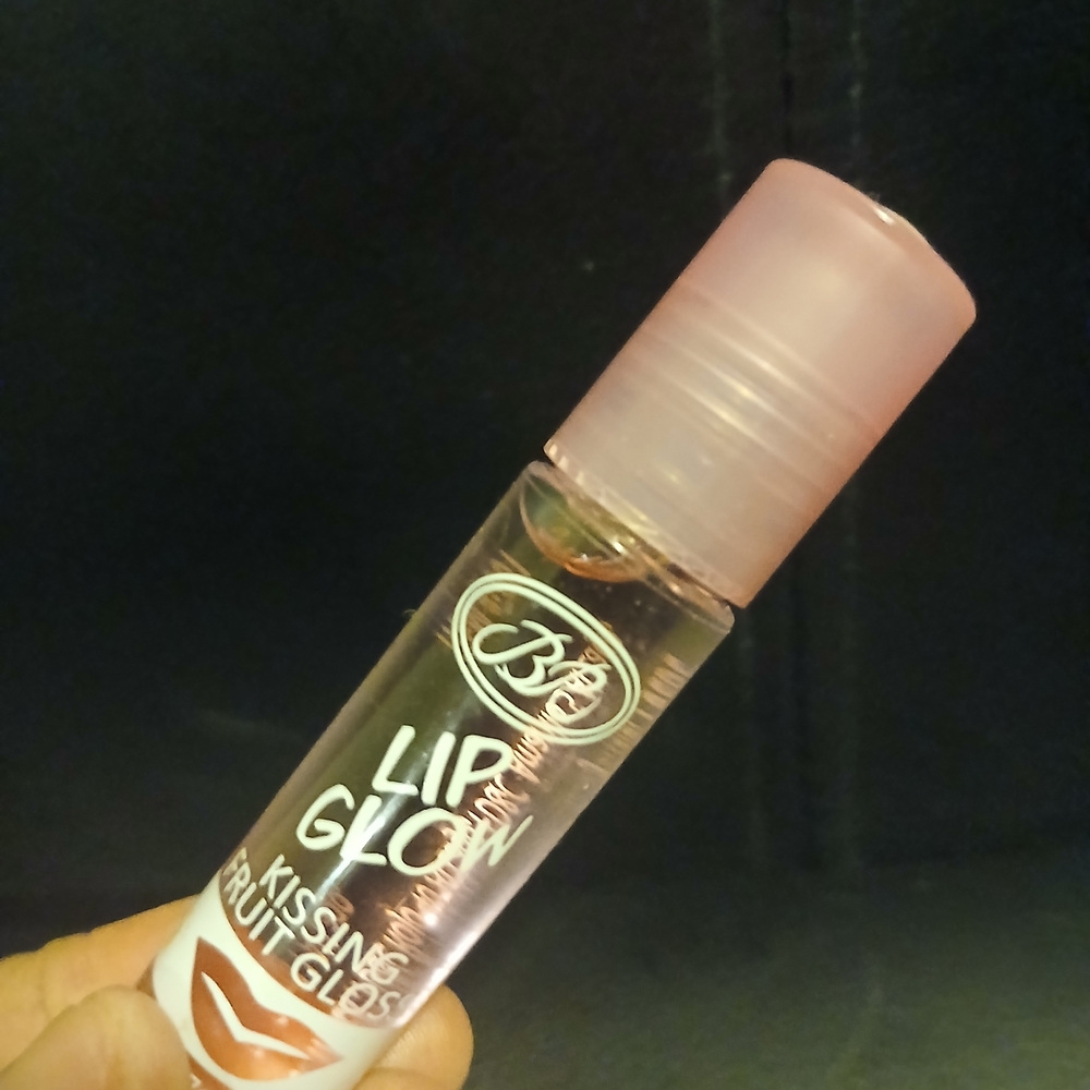 Kiss Lip Glow Kissing Fruit Gloss - Soft Pink